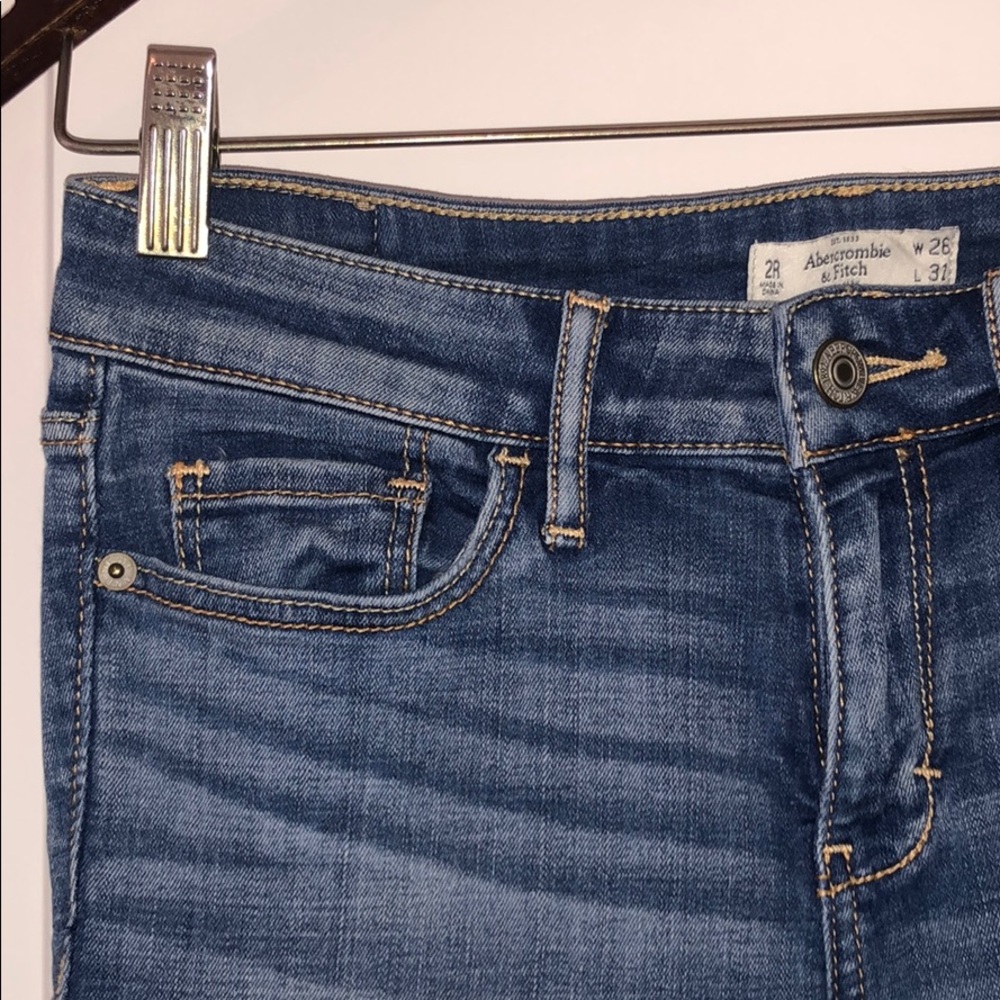 Abercrombie & Fitch Mid-Wash Skinny Jean